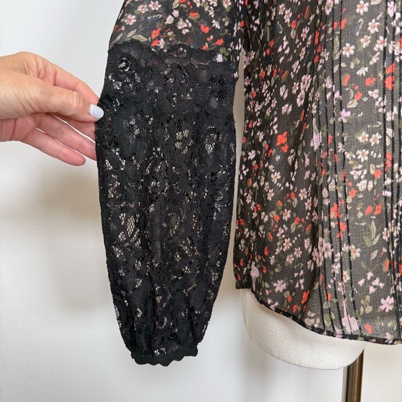 Rebecca Taylor ‘Lyra’ Red Floral Black Lace Pintuck Silk Blouse Women’s Size 00 - Picture 12 of 15